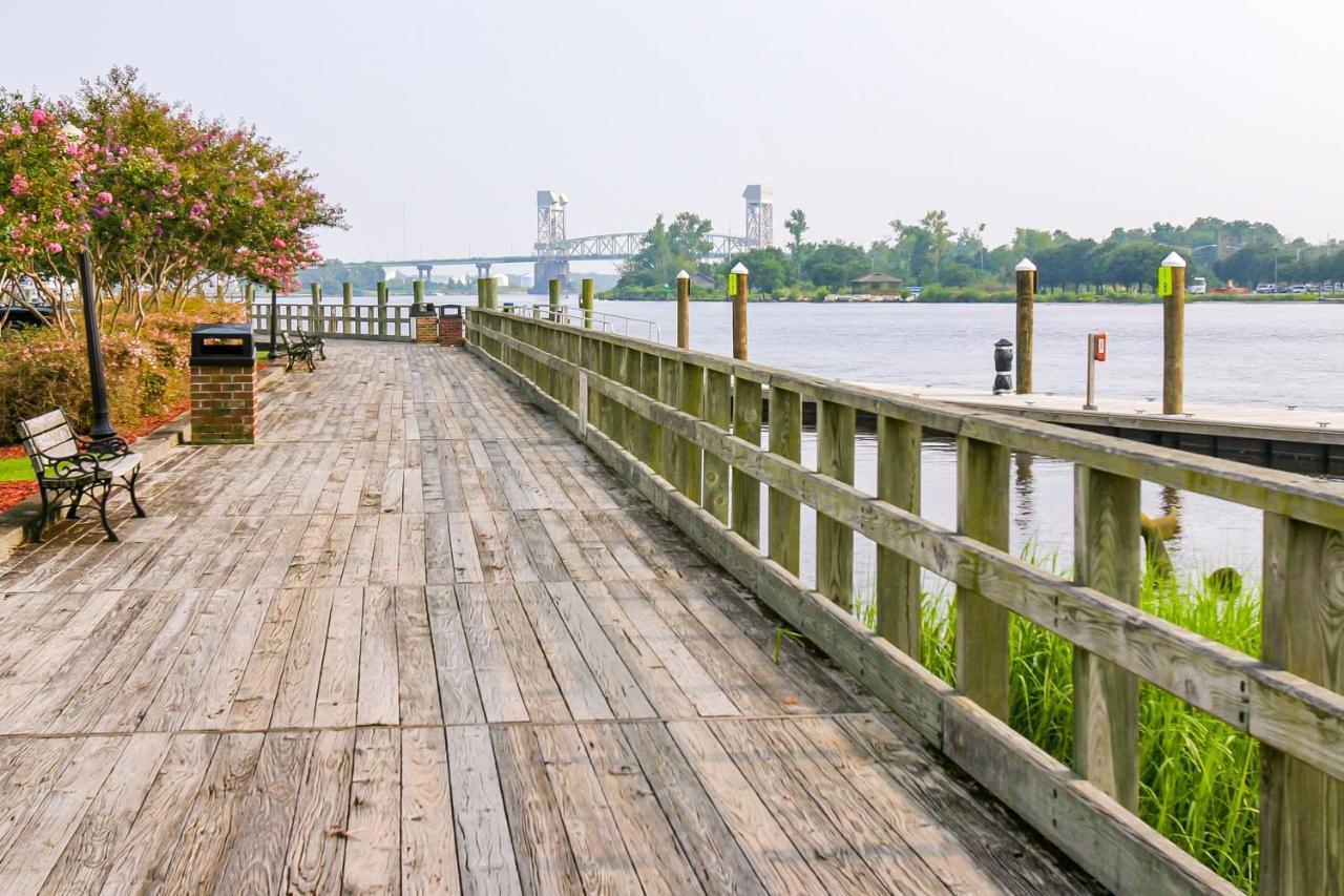 Cozy Carolina Beach Condo エクステリア 写真